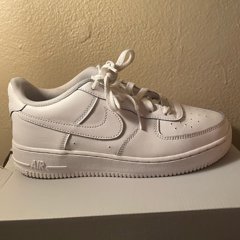 Air Force 1 LE (GS) Size 7y US, UK 6, BR 38, EUR 40